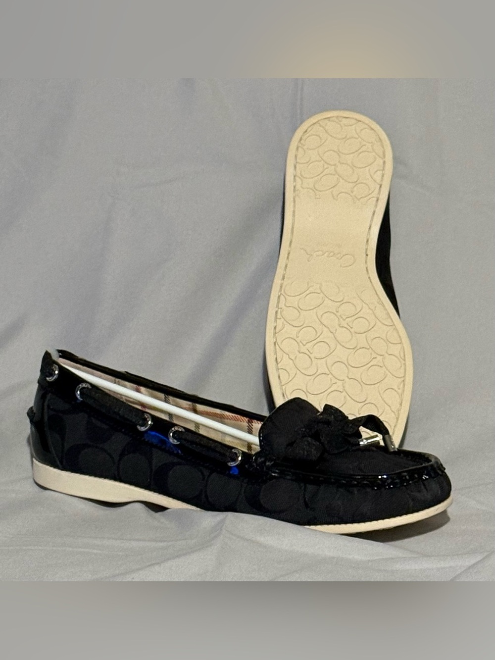 COACH Women's Black Patent Loafers NWOB - Picture 2 of 3